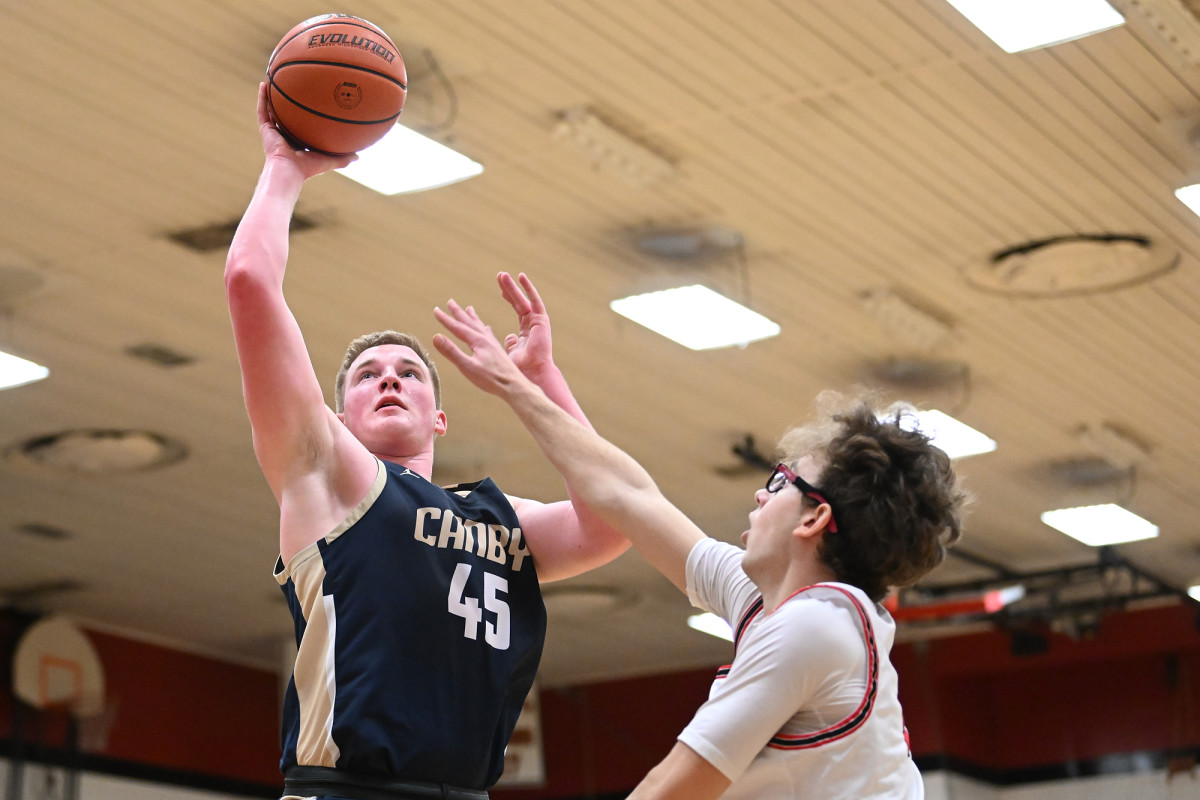 Lincoln Canby boys basketball Leon Neuschwander 80